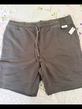Universal Thread Men's Charcoal Drawstring Athletic Shorts
